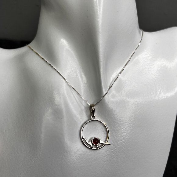 Houston Museum Science Dinosaur Necklace Silver Tone Amber Brontosaurus NWT - Picture 5 of 9